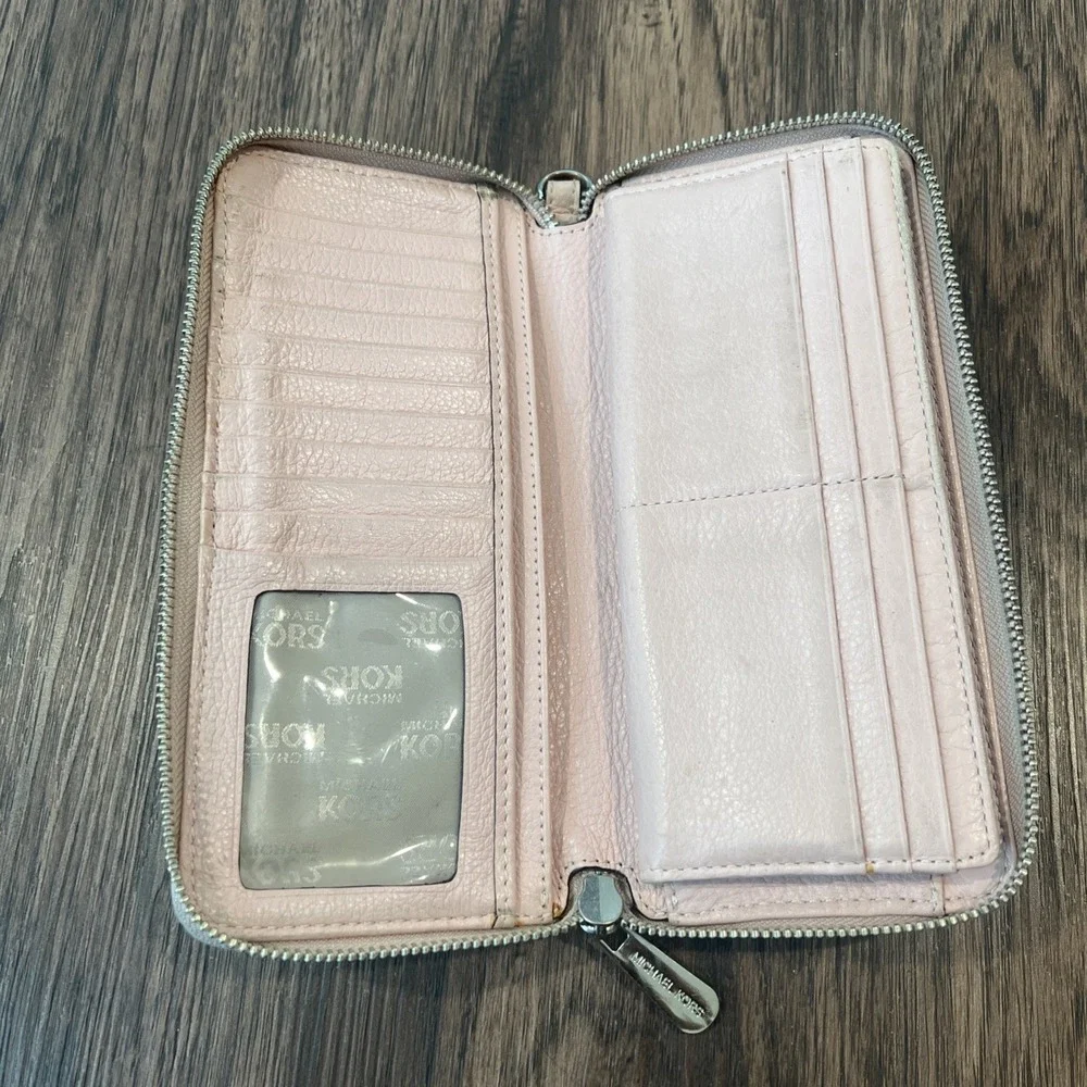 Michael Kors Cement Jet Set Travel Large Continental Zip Wallet Pebbled Leather